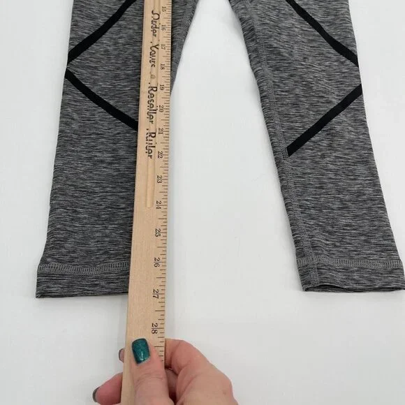 Style Reform Capri Leggings XXS Womens Gray Black Striped Spandex Stretch Active - Picture 9 of 11